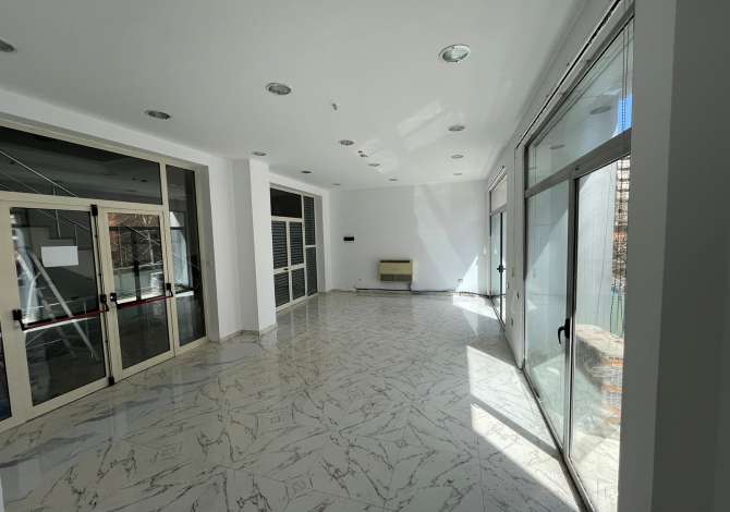 Jepet me qera ambient biznesi Rr.Kavajes, perball Delijorgjit