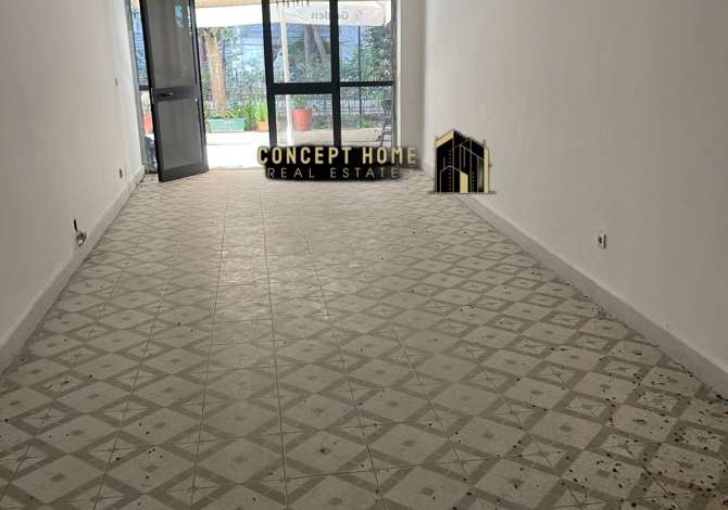 Ambiente Commerciale in Vendita 1+1 a Tirana - 35,000 Euro