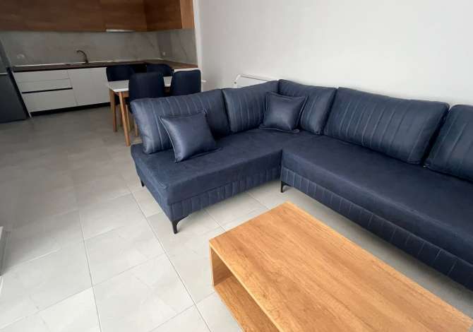 Appartamento in affitto a Tirana 2+1, Arredato