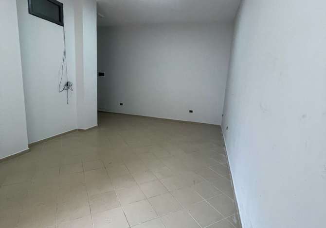 Ambient biznesi me qera 1+1 ne Tirane - 30,000 Leke