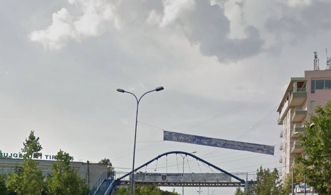 Shitet Biznes Karburant bashke me truall dhe ndertim prane Insitutit Bujqesor