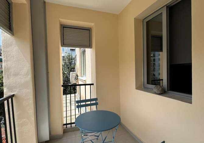 Appartamento in affitto a Tirana 2+1, Arredato