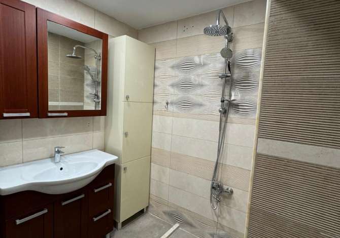 Appartamento in affitto a Tirana 2+1, Arredato