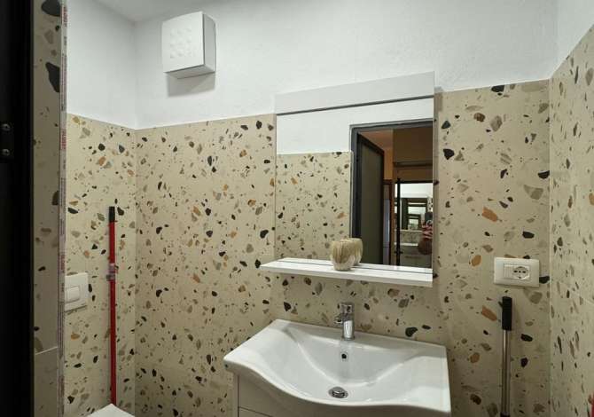 Appartamento in affitto a Tirana 2+1, Arredato