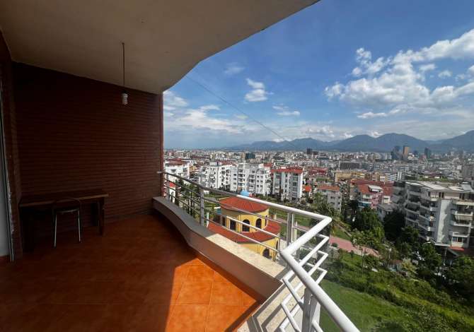 Appartamento in affitto a Tirana 2+1, Arredato