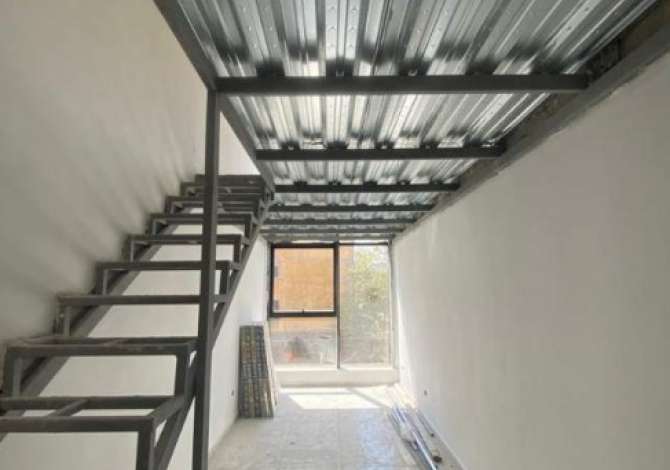 Ambiente Commerciale in Affitto 1+1 a Tirana - 500 Euro