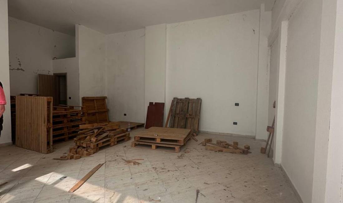 Jepet me qera ambient ne Yzberisht/ 25'000 ALL