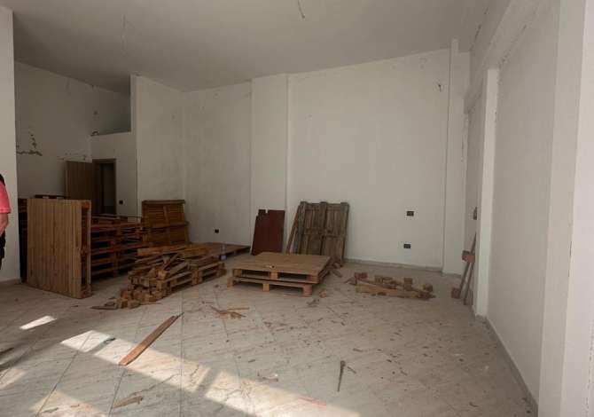 Ambient biznesi me qera 1+1 ne Tirane - 25,000 Leke