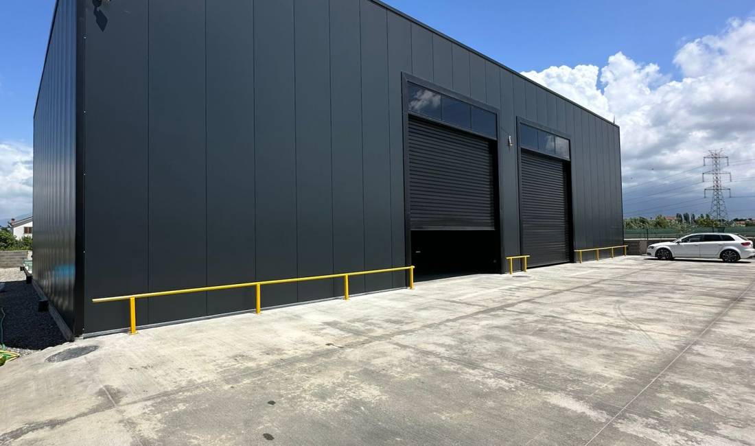 Jepet me qira kapanon 900 m2 ne Laknas/ 4000 euro