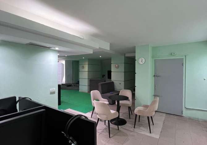 Attivita commerciale in vendita 1+1 a Tirana - 5,500 Euro