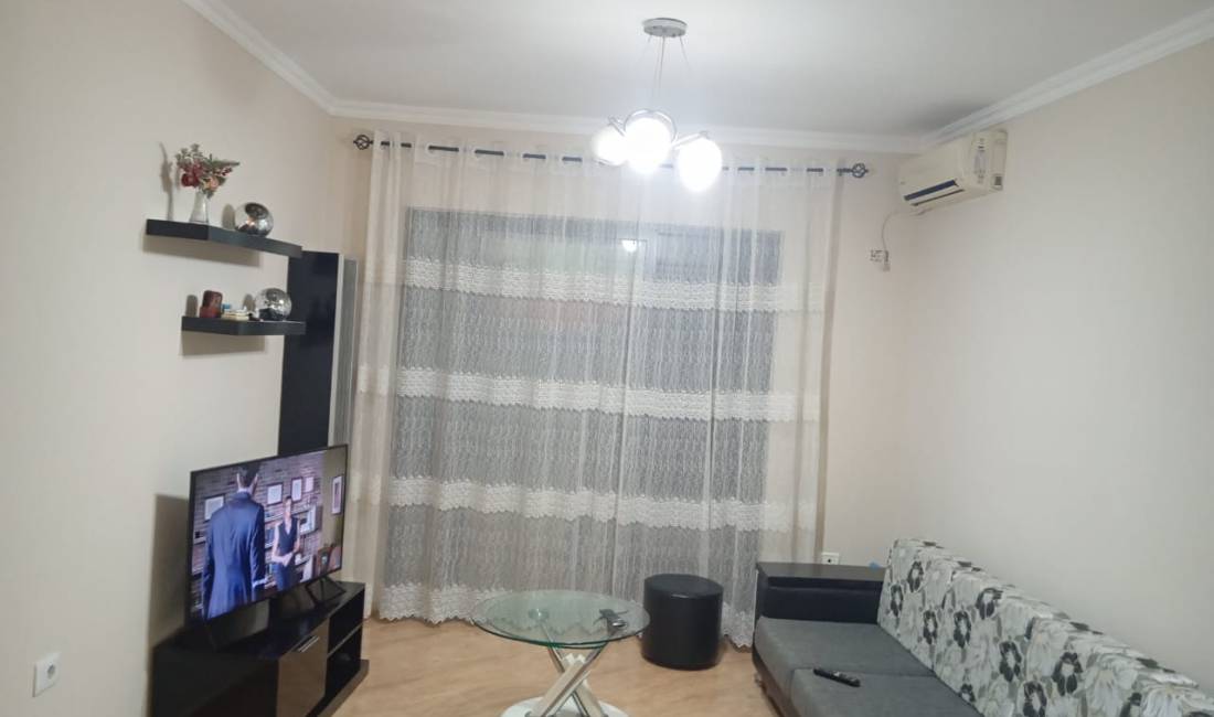 Appartamento in affitto a Tirana 2+1, Arredato