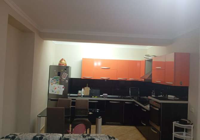 Appartamento in affitto a Tirana 2+1, Arredato