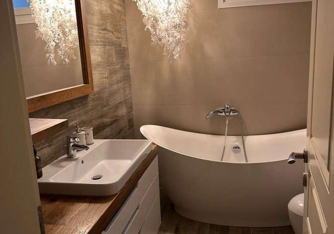 Villa di lusso in affitto a Tirana 3+1, Arredato