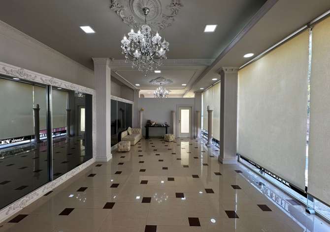 Jepet me qera dyqan ne afersi te Tirana east Gate (teg)