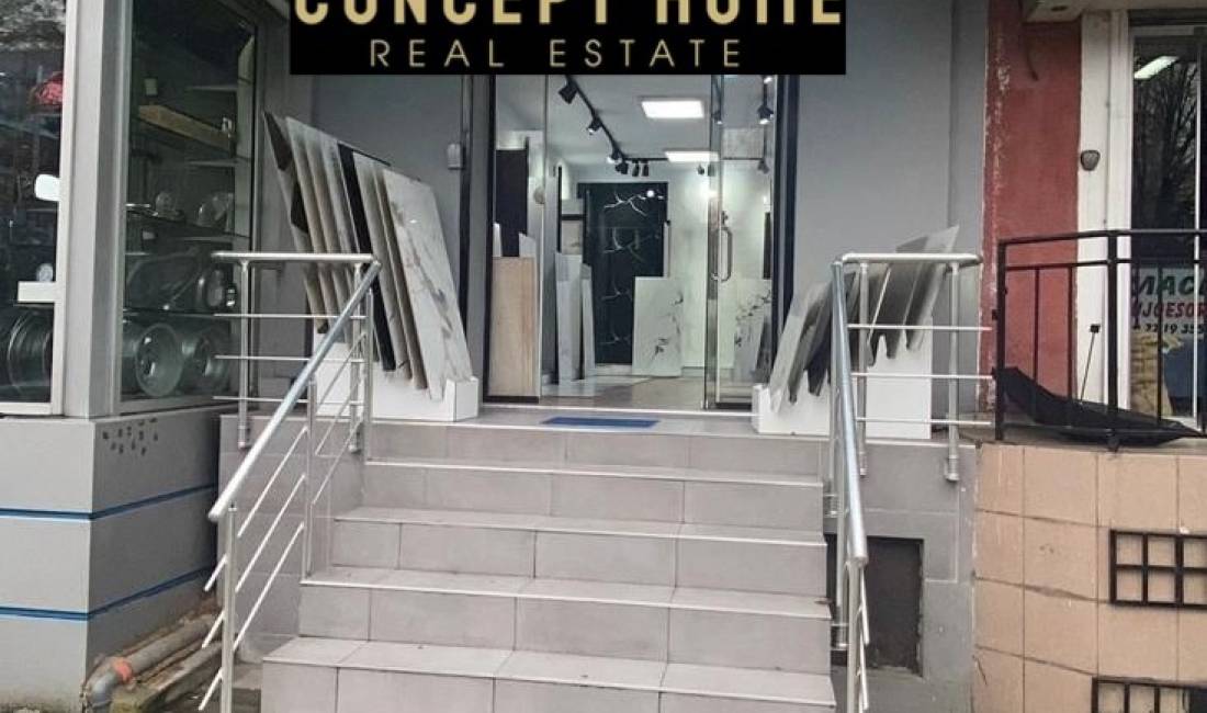 Shitet ambient komercial tek Bulevardi Bajram Curri, Ministria e Jashtme 