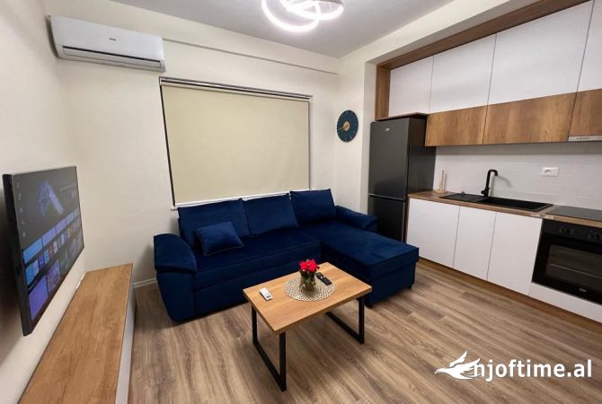 Jepet me qera apartamenti 1+1 ne Astir, prane Kaza Market/ 450€
