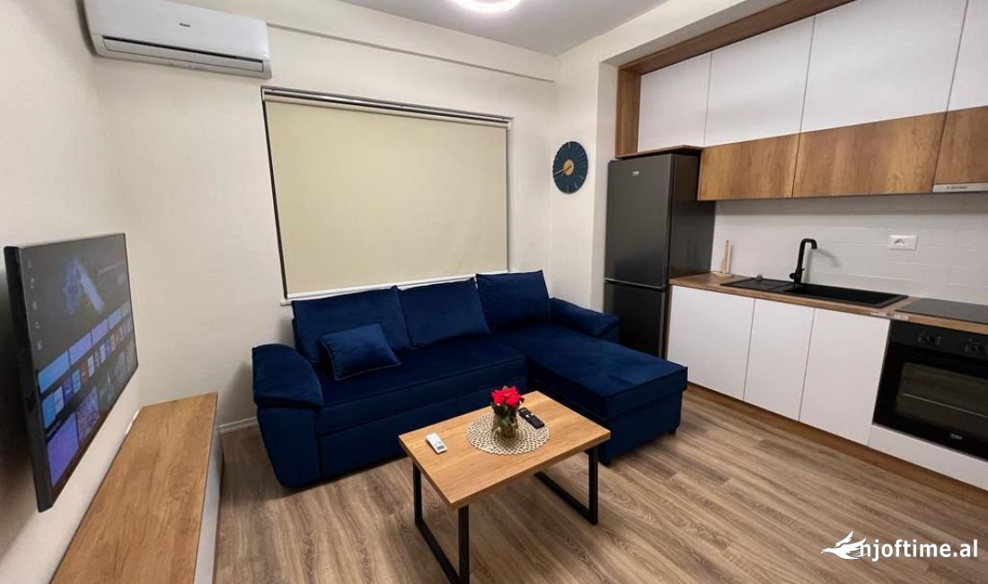 Shtepi me qera Apartament ne Tirane, 1+1, Mobilimi E mobiluar, Pagesa 450  Euro.