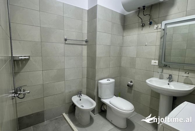 Shtepi me qera Apartament ne Tirane, 1+1, Mobilimi E mobiluar, Pagesa 370  Euro.