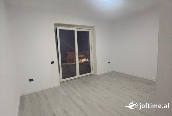 Apartment for rent in Tirana 2+1, Emty