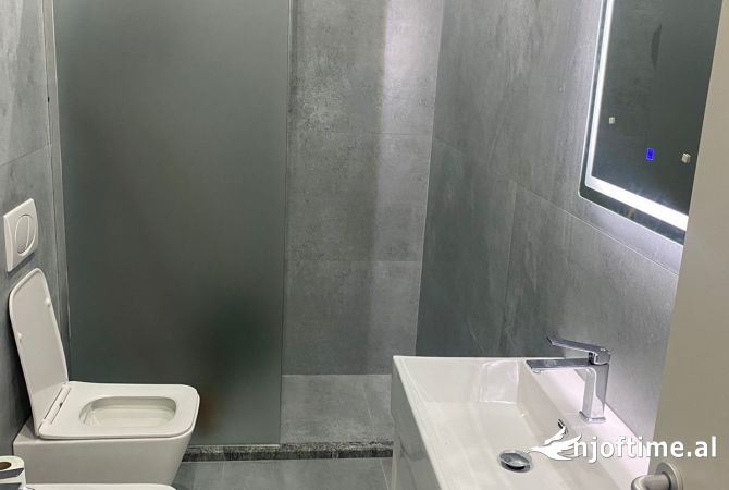 Appartamento in affitto a Tirana 1+1, Arredato