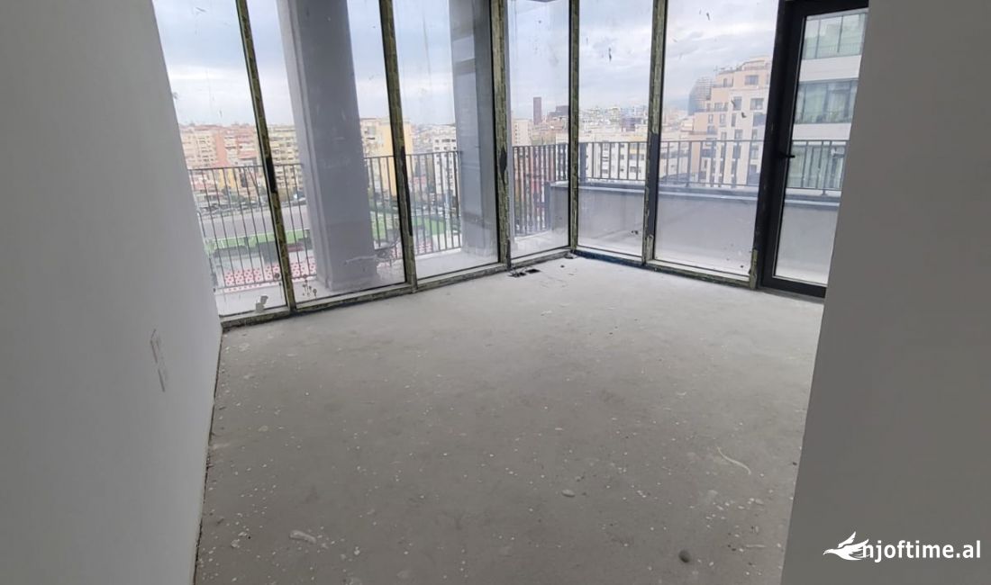 Appartamento in vendita a Tirana 3+1, Vuoto