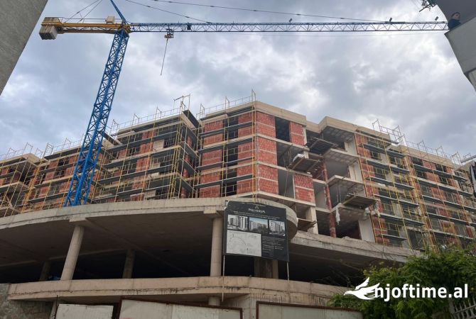 Shtepi ne shitje Apartament ne Tirane, 1+1, Mobilimi Bosh, pa mobiluar, Pagesa 160,920  Euro.