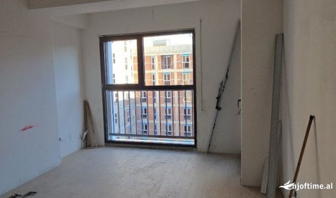 Shtepi ne shitje Apartament ne Tirane, 1+1, Mobilimi Bosh, pa mobiluar, Pagesa 118,500  Euro.