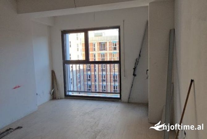 Shitet apartament 1+1 tek Bulevardi i Ri/ 118,500 Euro
