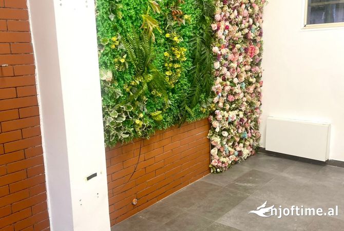 Jepet me qera dyqan tek 21 Dhjetori, Rr. Sulejman Pitarka/ 30,000 ALL/