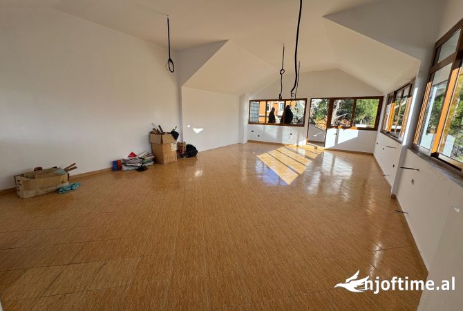 Ambient biznesi me qera 1+1 ne Tirane - 2,500 Euro