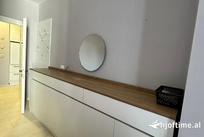 Shtepi ne shitje Apartament ne Pogradec, 1+1, Mobilimi E mobiluar, Pagesa 110,000  Euro.