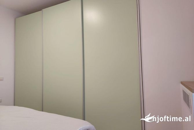 Appartamento in affitto a Tirana 2+1, SemiArredato