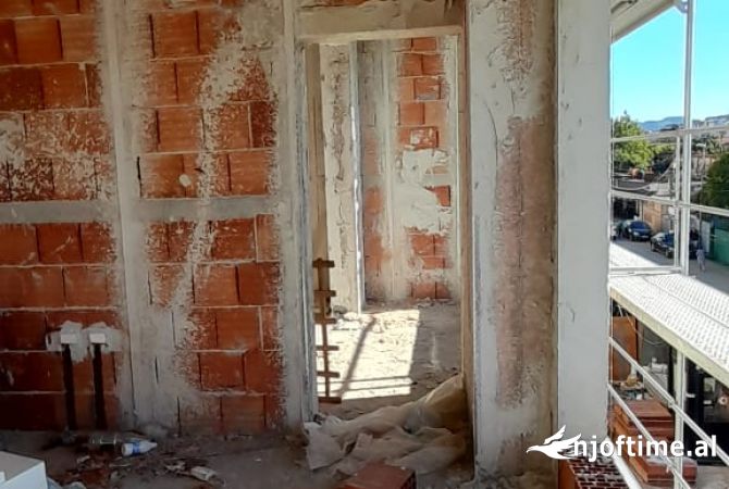 Shtepi ne shitje 2+1 ne Tirane - 165,000 Euro