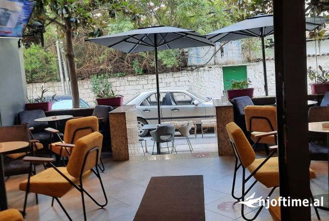 Shitet Bar-Caffe tek Rruga e Barrikadave/ 345,000 Euro