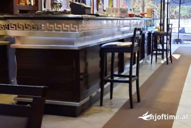 Shitet Bar-Caffe tek Rruga e Barrikadave/ 345,000 Euro