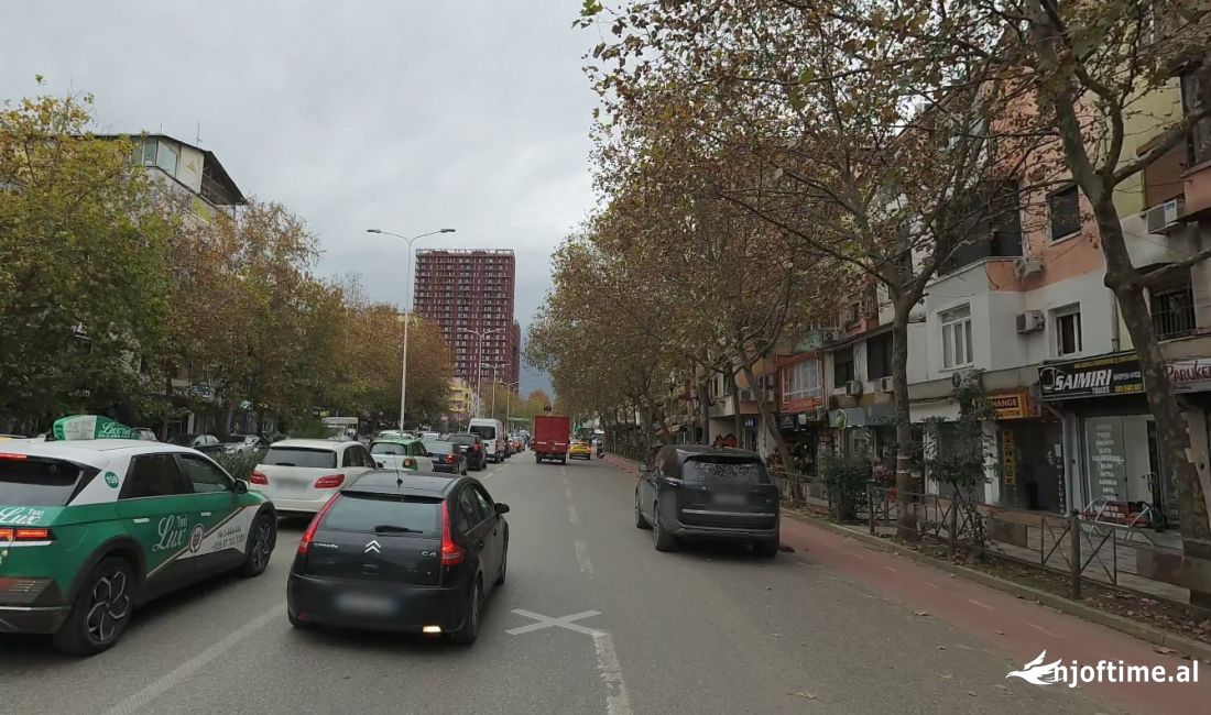 Shitet ambient biznesi tek kryqezimi 21 Dhjetori/ 180,000 euro