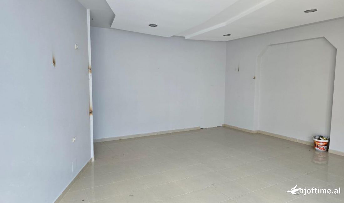 Jepet me qera ambient biznesi Astir/ 20,000 ALL