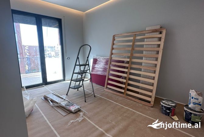 Shtepi me qera Apartament ne Tirane, 2+1, Mobilimi E mobiluar, Pagesa 1,300  Euro.