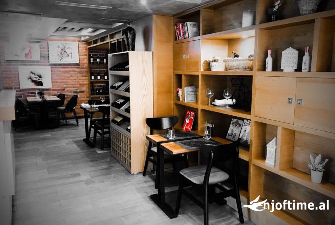 Jepet Restorant me qera tek Rruga e Durresit/ 1500 euro