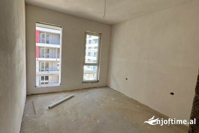 Shtepi ne shitje Apartament ne Tirane, 2+1, Mobilimi Bosh, pa mobiluar, Pagesa 114,000  Euro.