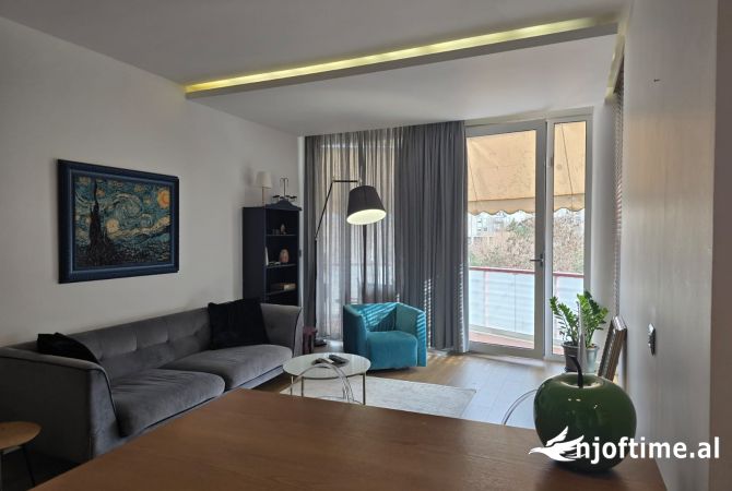 Shtepi me qera Apartament ne Tirane, 2+1, Mobilimi E mobiluar, Pagesa 1,000  Euro.