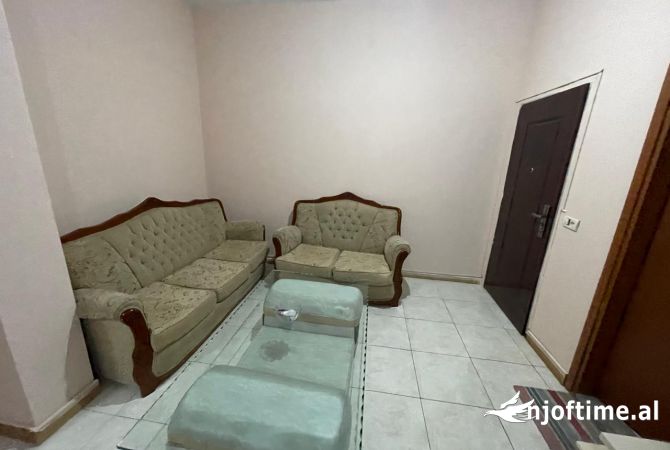 Jepet me qera shtepi 2+1 ne Selite/ 350 Euro