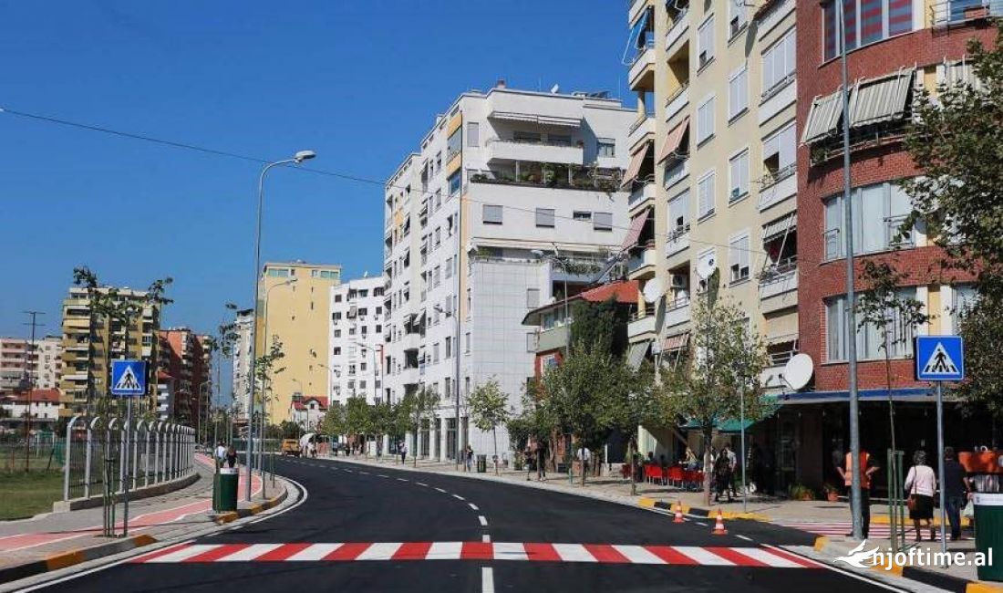 Apartment for sale in Tirana 2+1, Emty