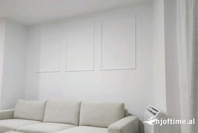 Shtepi ne shitje Apartament ne Tirane, 1+1, Mobilimi E mobiluar, Pagesa 120,000  Euro.