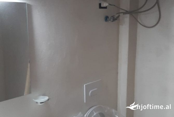 Apartment for rent in Tirana 2+1, Emty