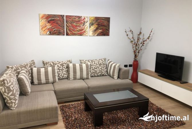 Jepet me qera apartament 1+1 ne Myslym Shyr/ 65,000 ALL