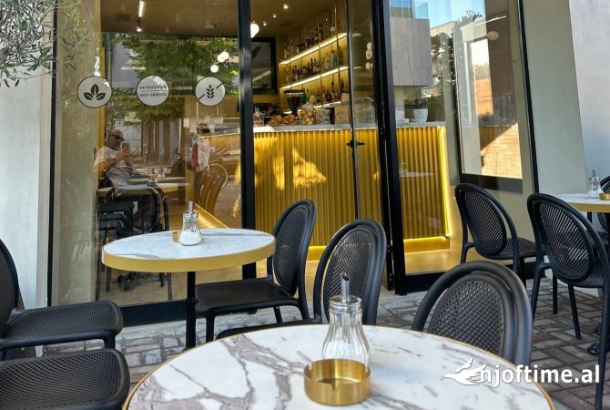 Business Property in Sale 2+1 in Tirana - 40,000 Euro