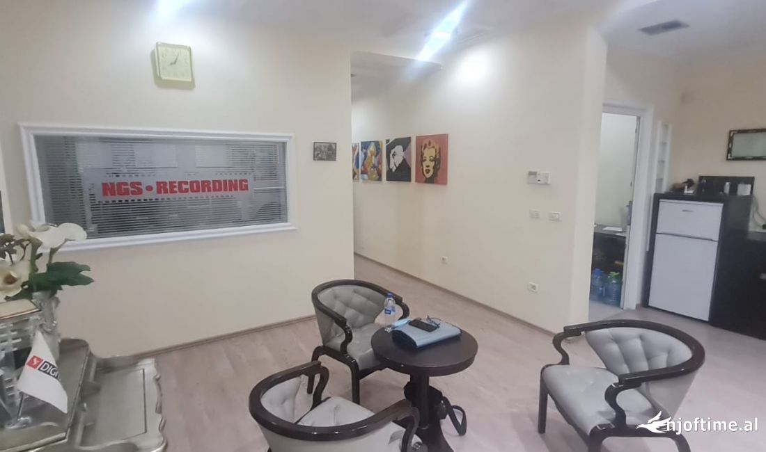 Shitet ambient komercial tek Kodra e Diellit/ 350,000 Euro