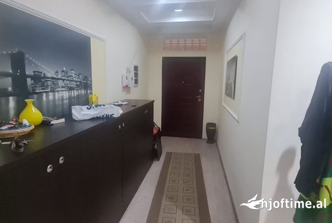 Ambient biznesi ne shitje 1+1 ne Tirane - 350,000 Euro