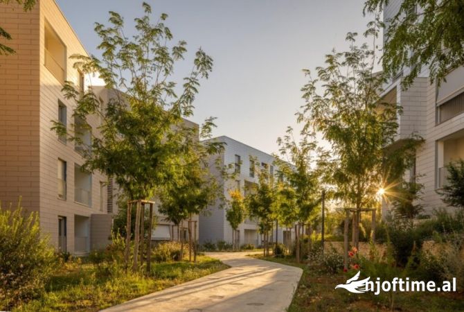 Shitet apartament 2+1+P tek Liqeni Artificial, Park Life Rezidence/ 179,450 Euro